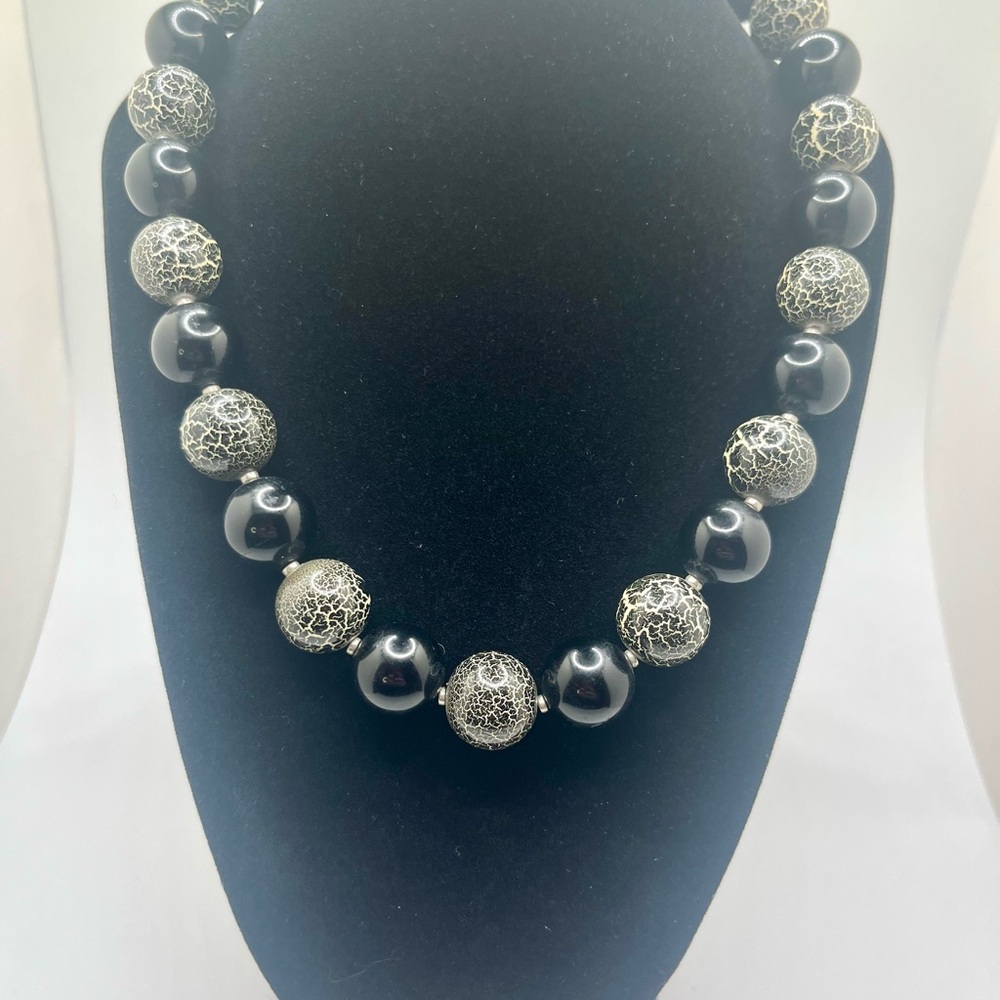 Vintage Japan black glass bead necklace crackle glass chunky mid century